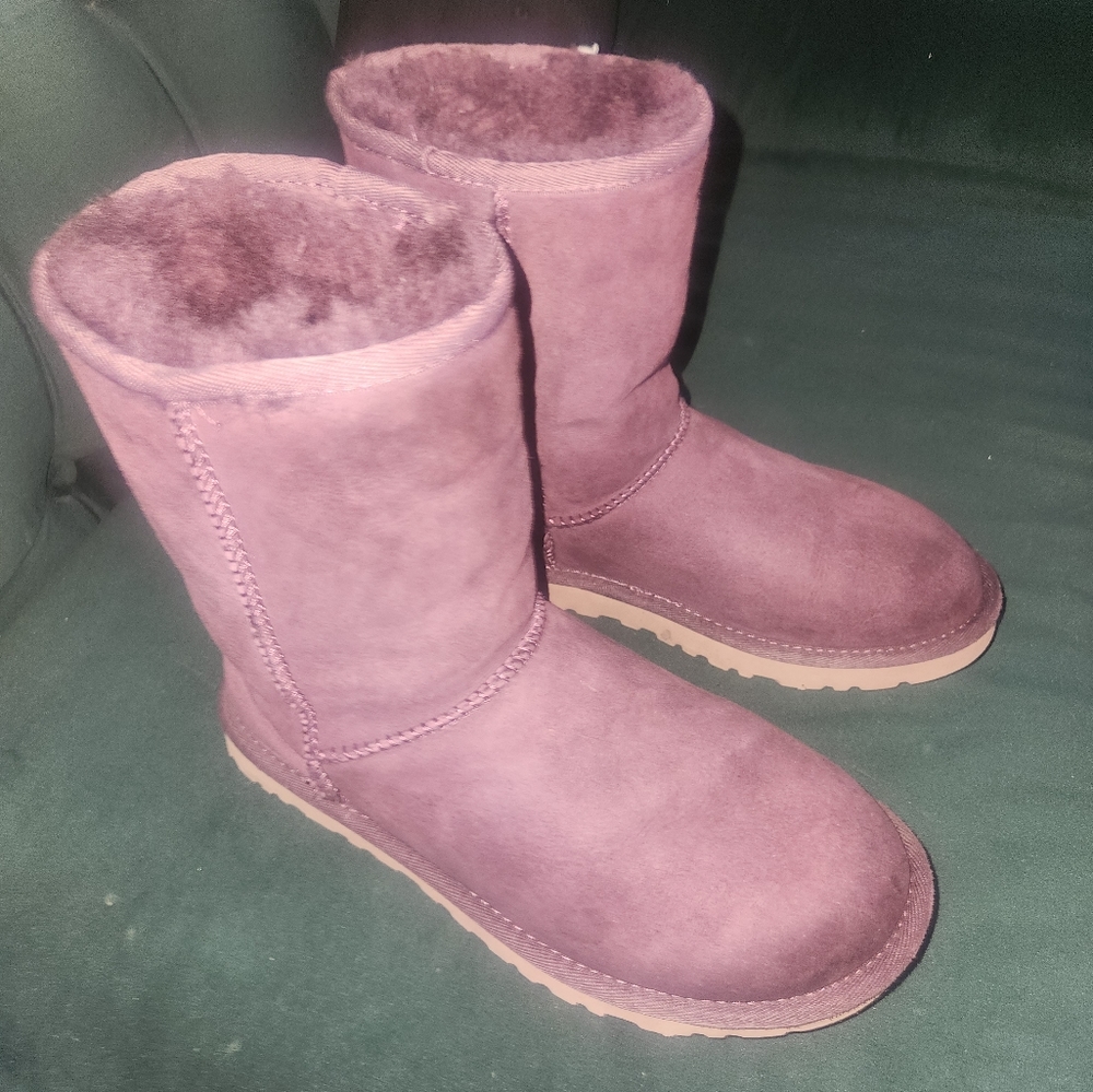 Ugg boots size 6